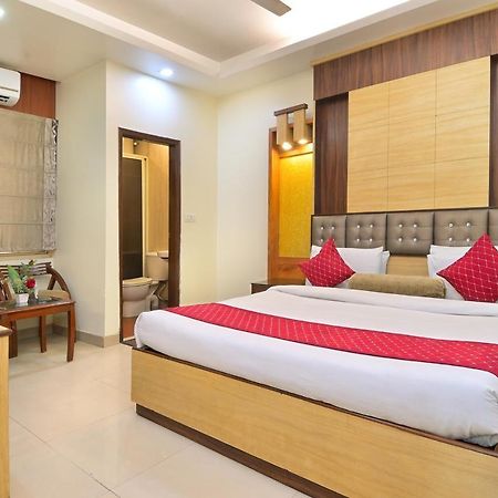 The Aster Karol Bagh Homely Atmosphere New Delhi Extérieur photo