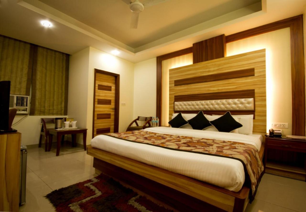 The Aster Karol Bagh Homely Atmosphere New Delhi Extérieur photo