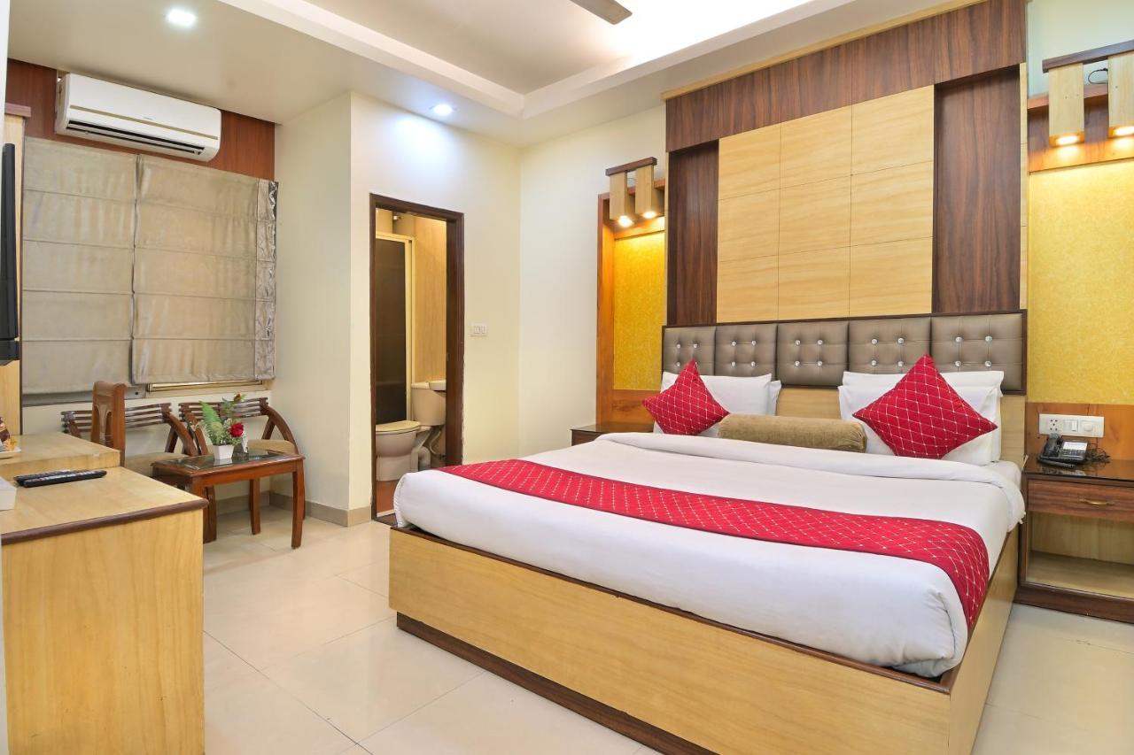 The Aster Karol Bagh Homely Atmosphere New Delhi Extérieur photo