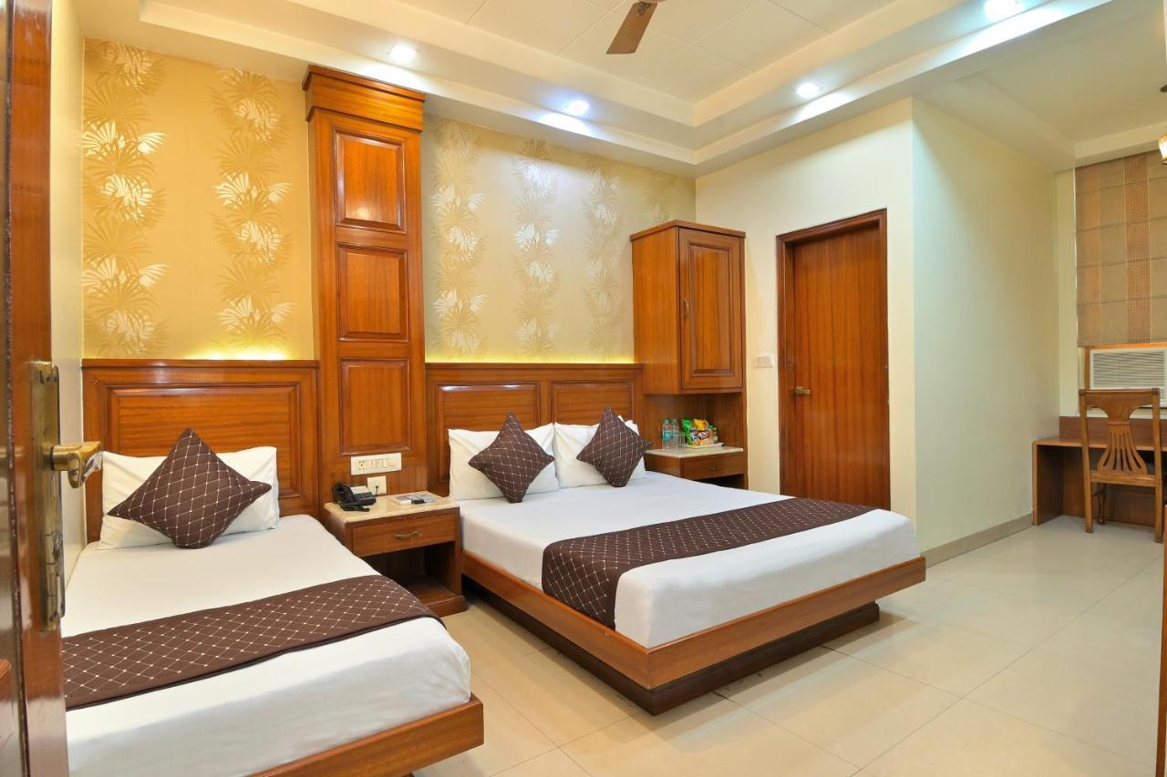 The Aster Karol Bagh Homely Atmosphere New Delhi Extérieur photo