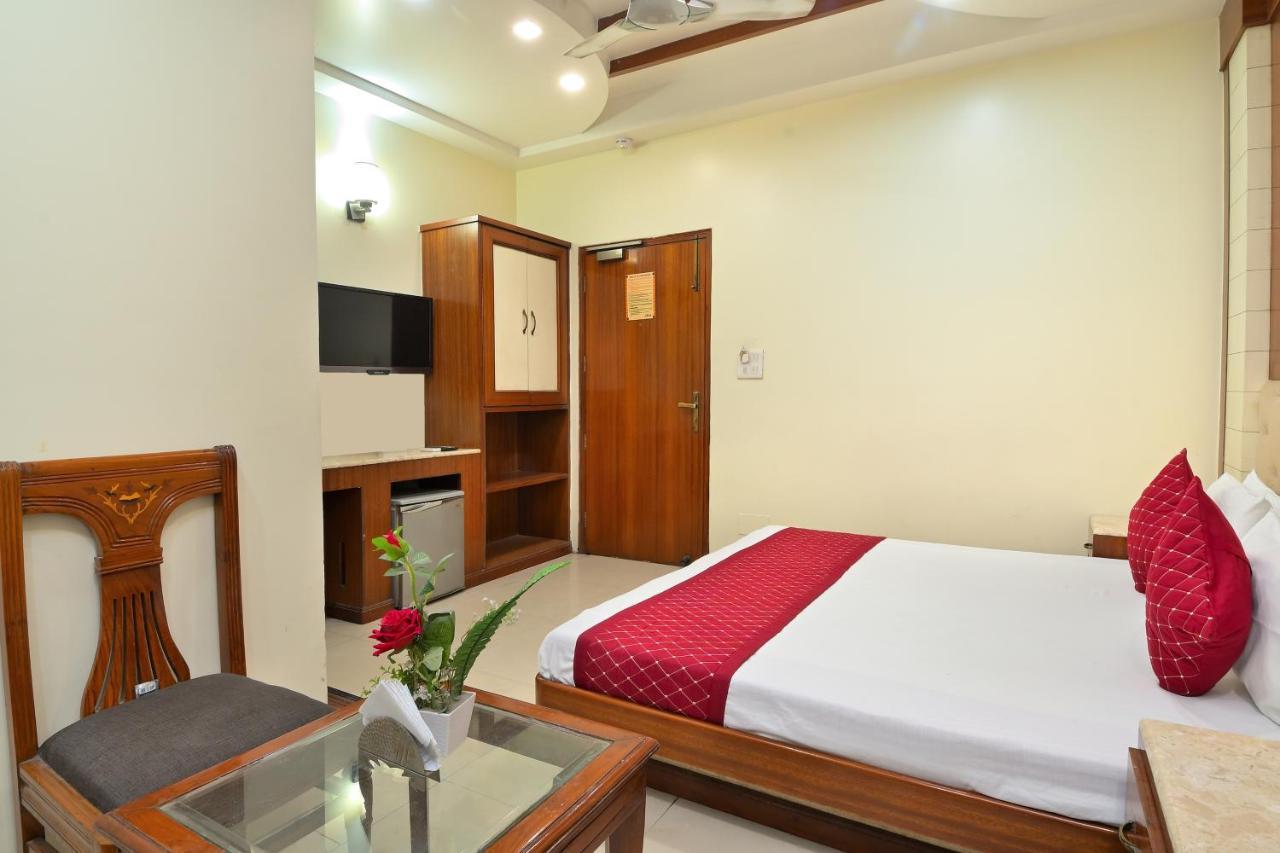 The Aster Karol Bagh Homely Atmosphere New Delhi Extérieur photo